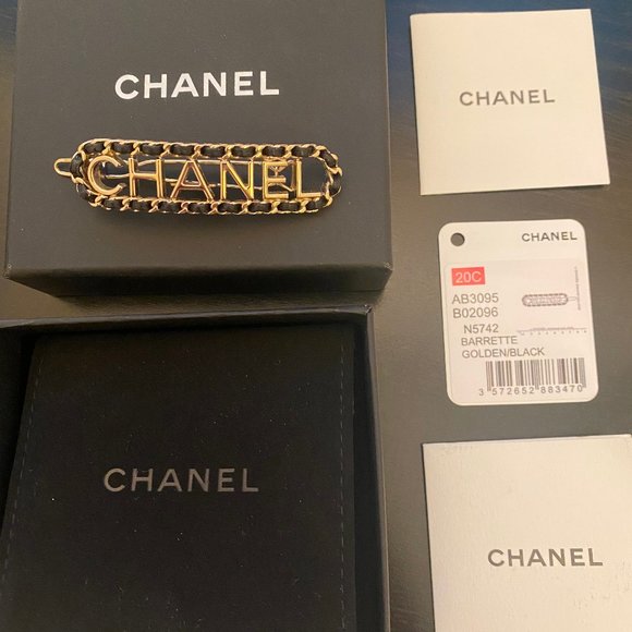 Authentic CHANEL 20C HAIR CLIP BARRETTE NEW IN BOX - Picture 2 of 8